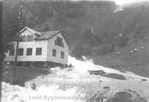 Tunheim møbel i flom